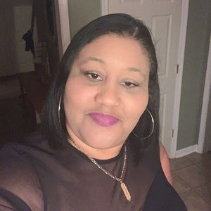 Meet your Posher, Yolanda